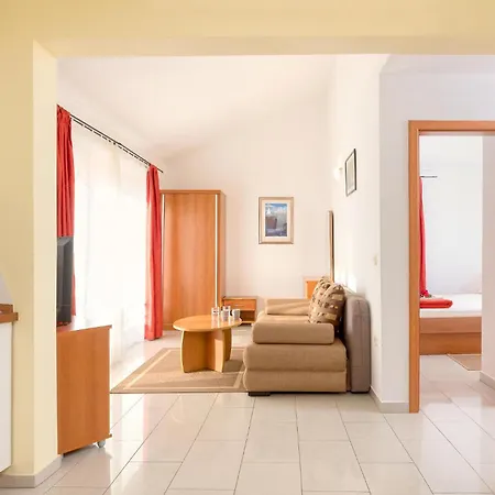 Awesome Apartment In Baska Voda *