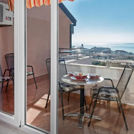 Awesome Apartment In Baska Voda Baška Voda
